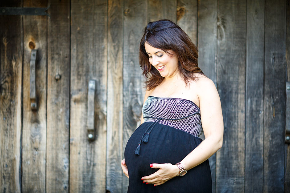 retrato de una embarazara en una caseta de irun